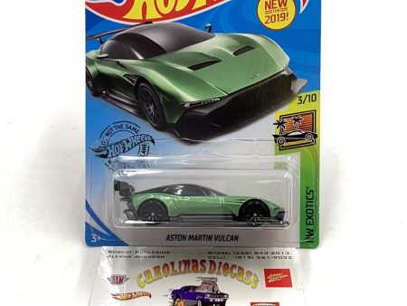 2019 Hot wheels  #235 Aston Martin Vulcan 106A Fashion